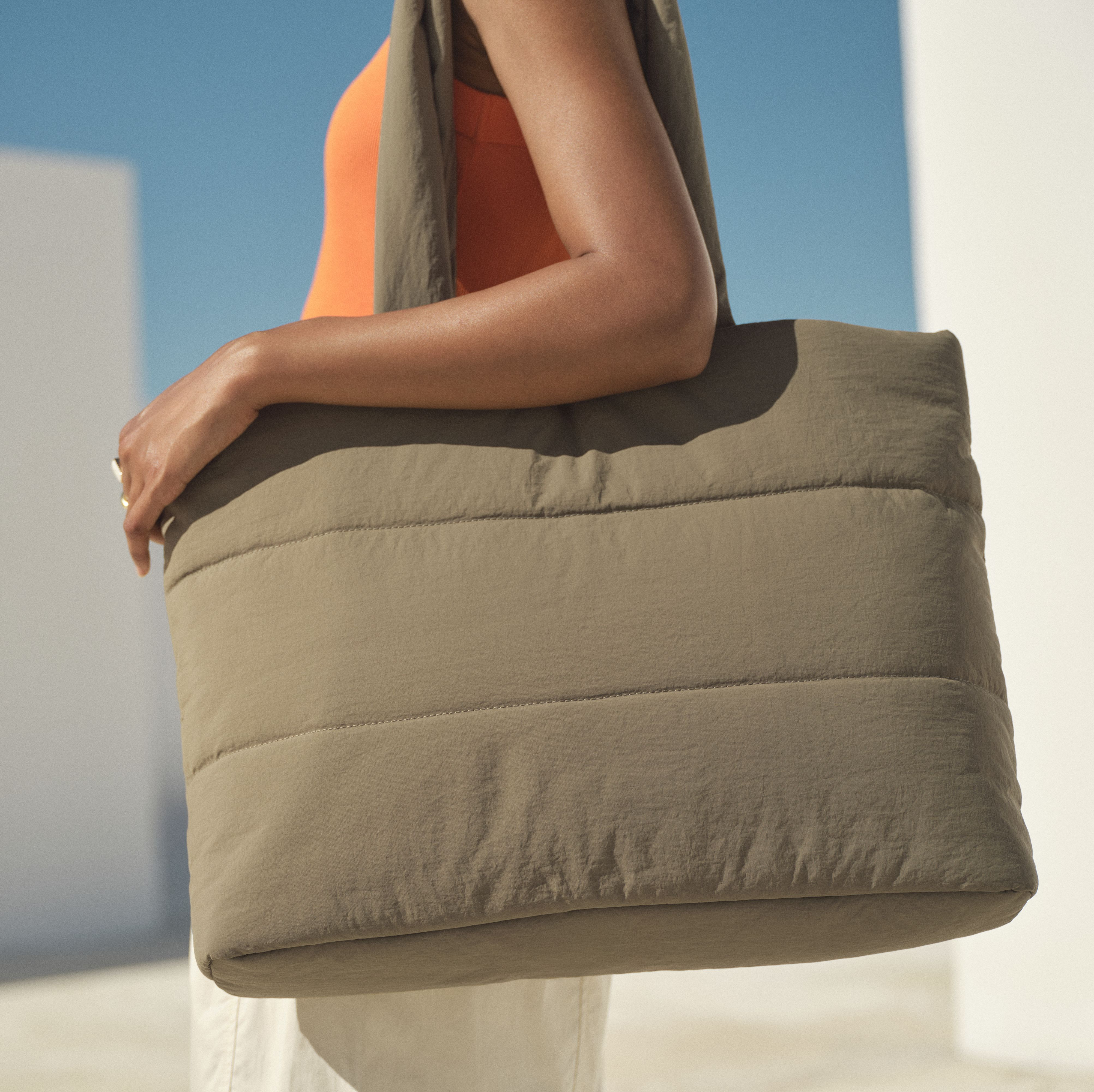 QUILTED TOTE BAG