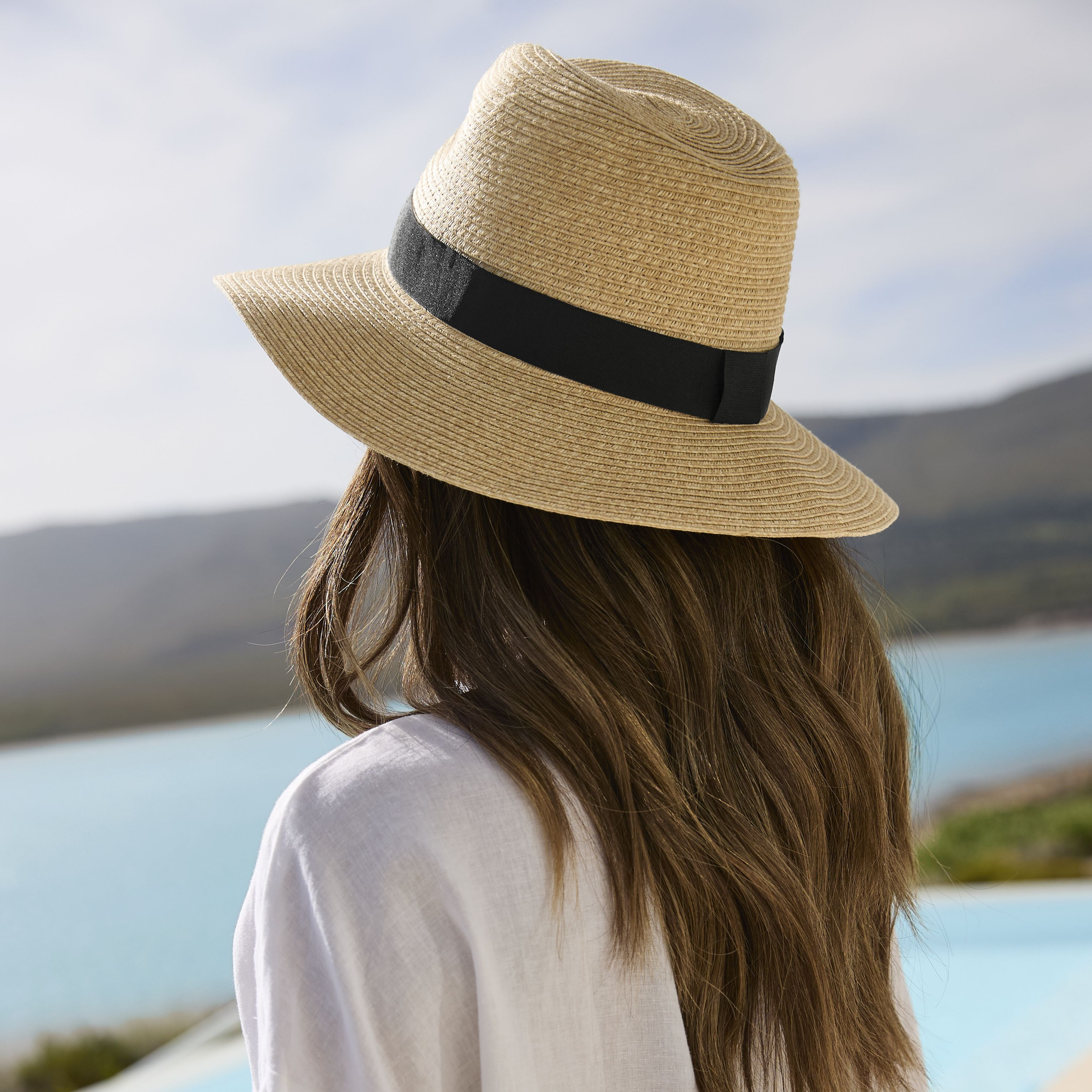 STRAW FEDORA