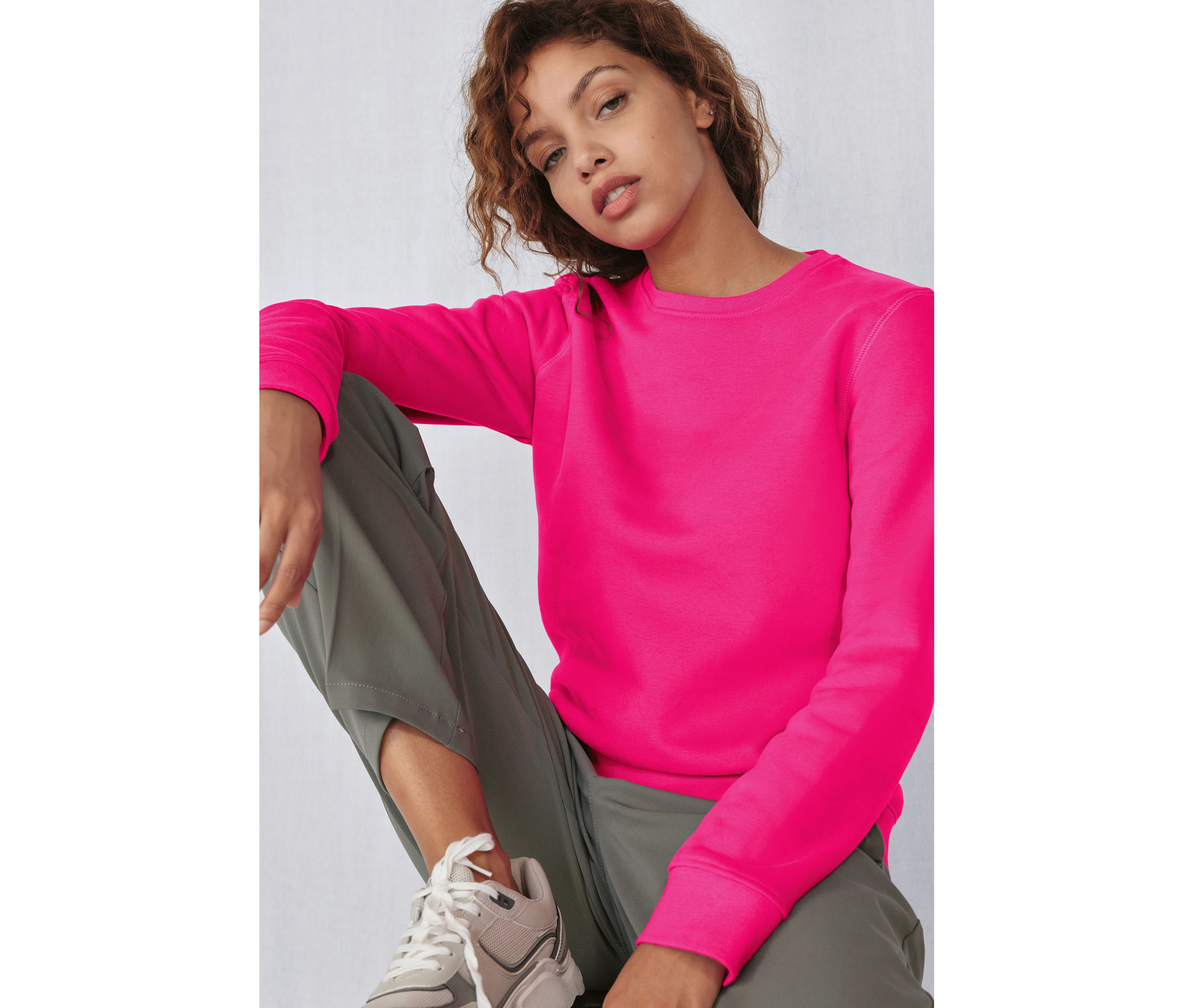 B&C QUEEN CREW NECK