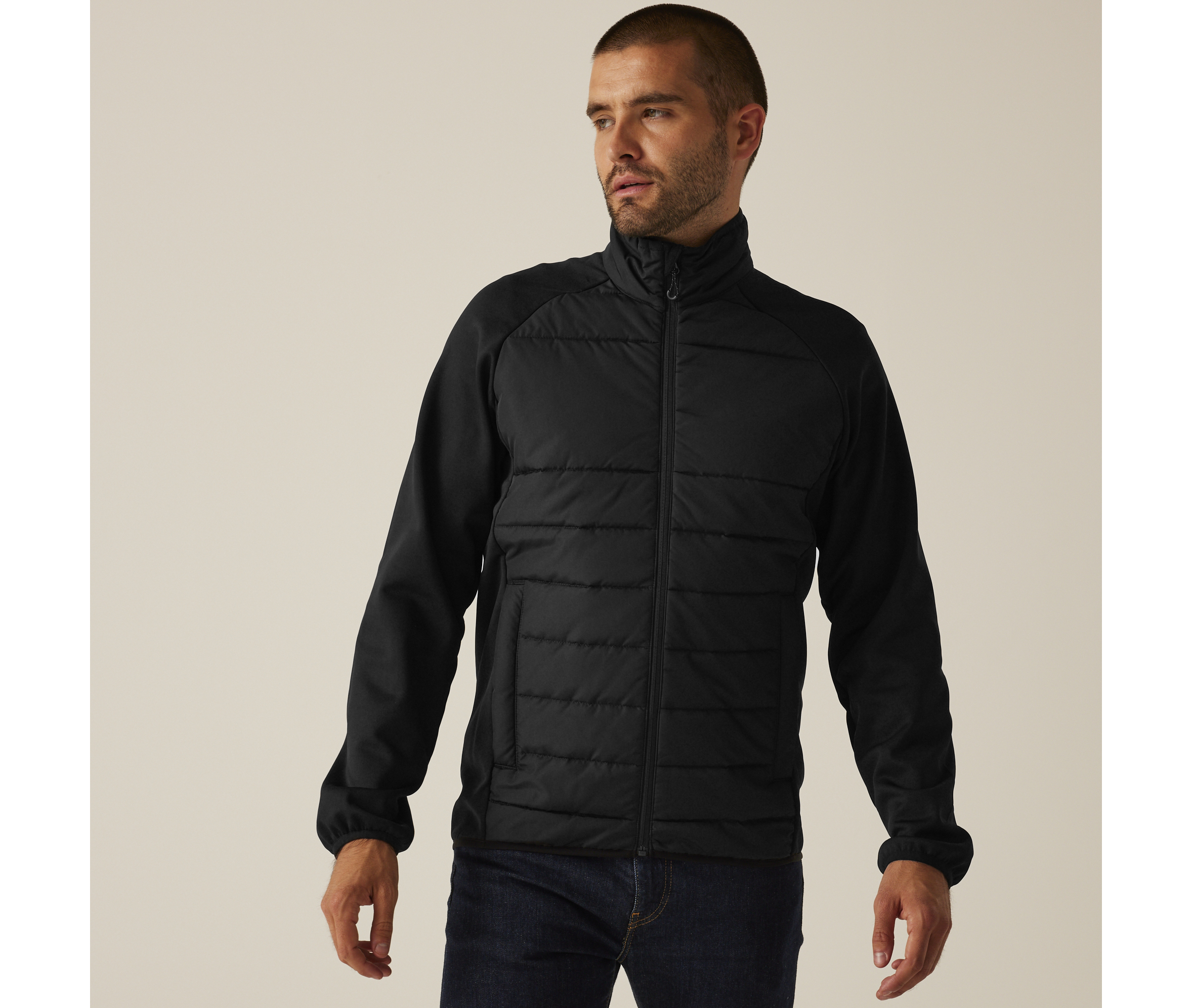 ESSENTIAL HYBRID JACKET